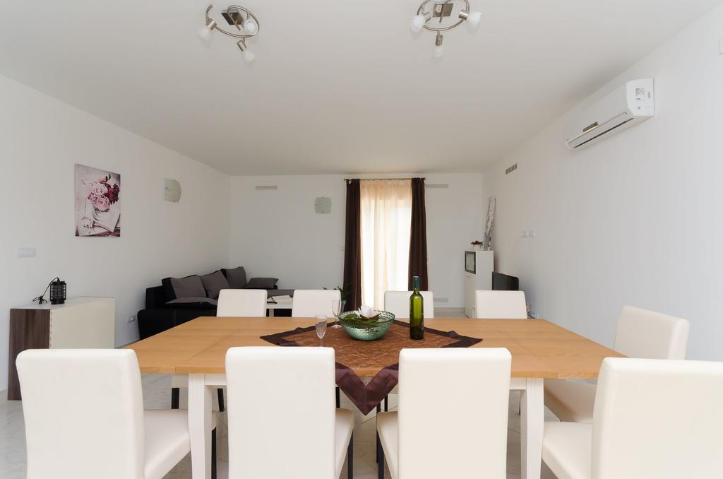 House Andrej Vikendica *